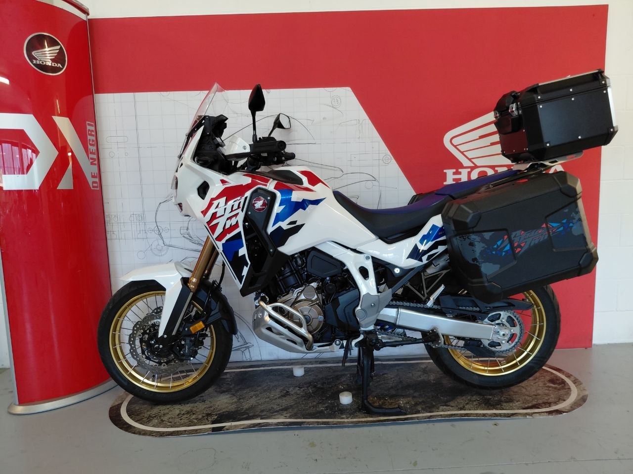 HONDA CRF1100D 2024 17500EUR(12)