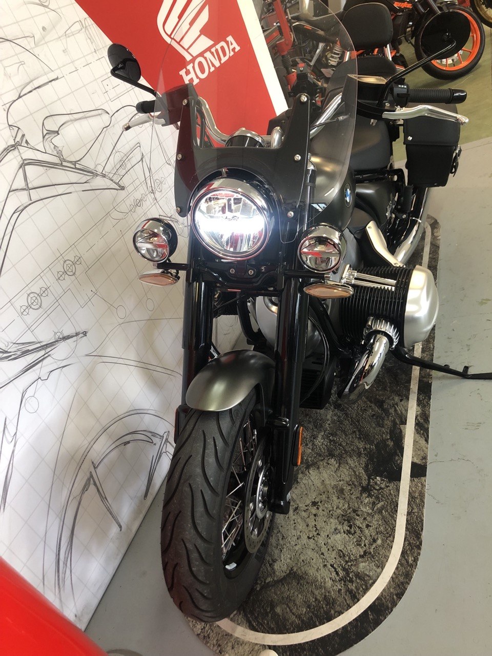 BMW R18 CLASSIC 2022 14800EUR(10)