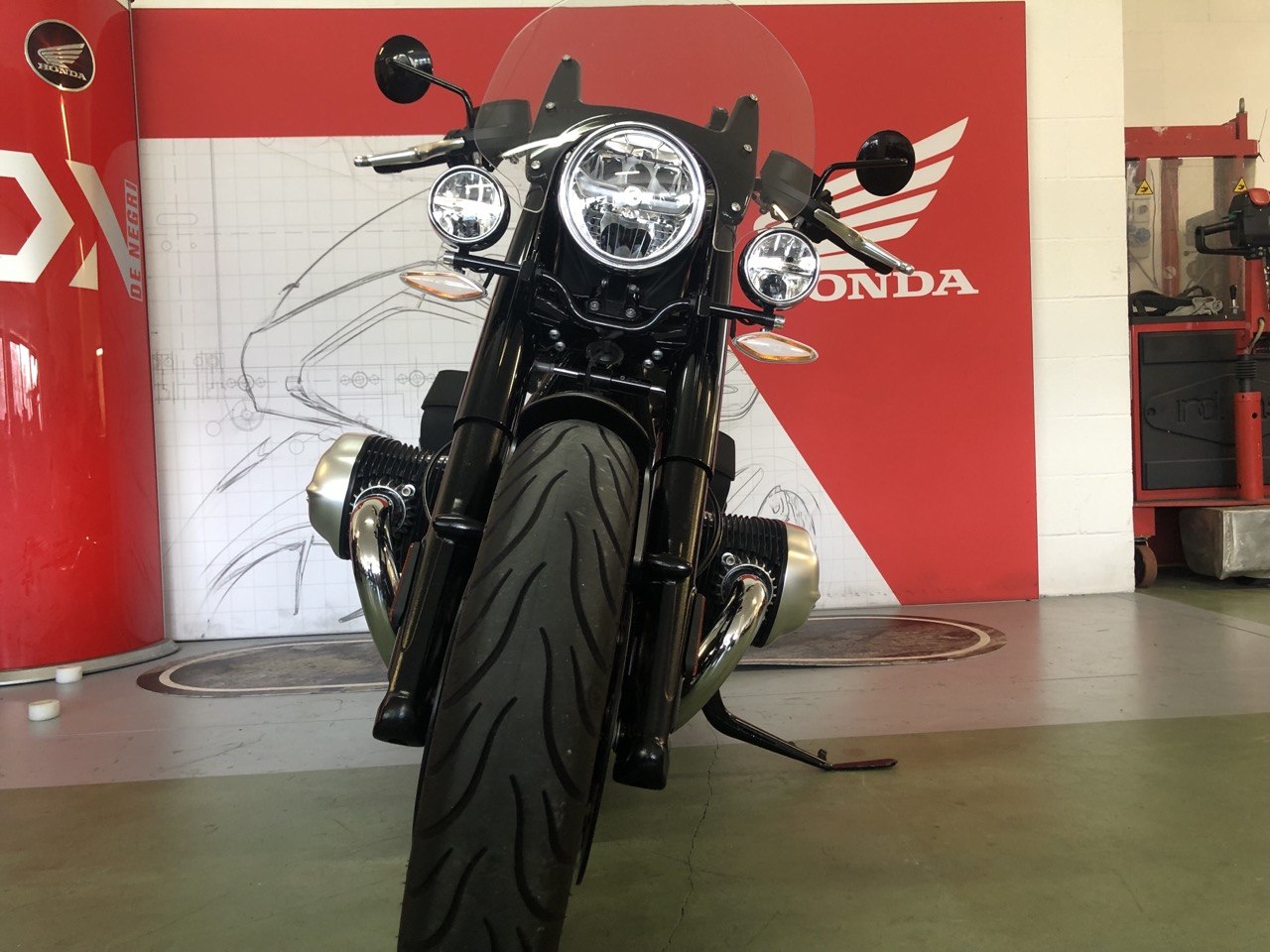 BMW R18 CLASSIC 2022 14800EUR(2)