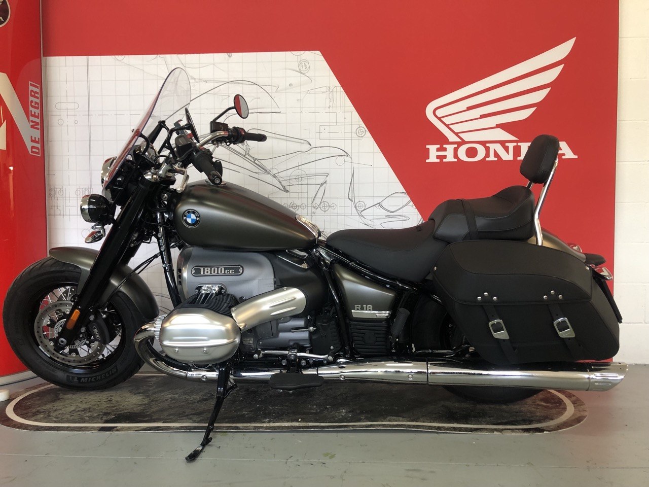 BMW R18 CLASSIC 2022 14800EUR(3)