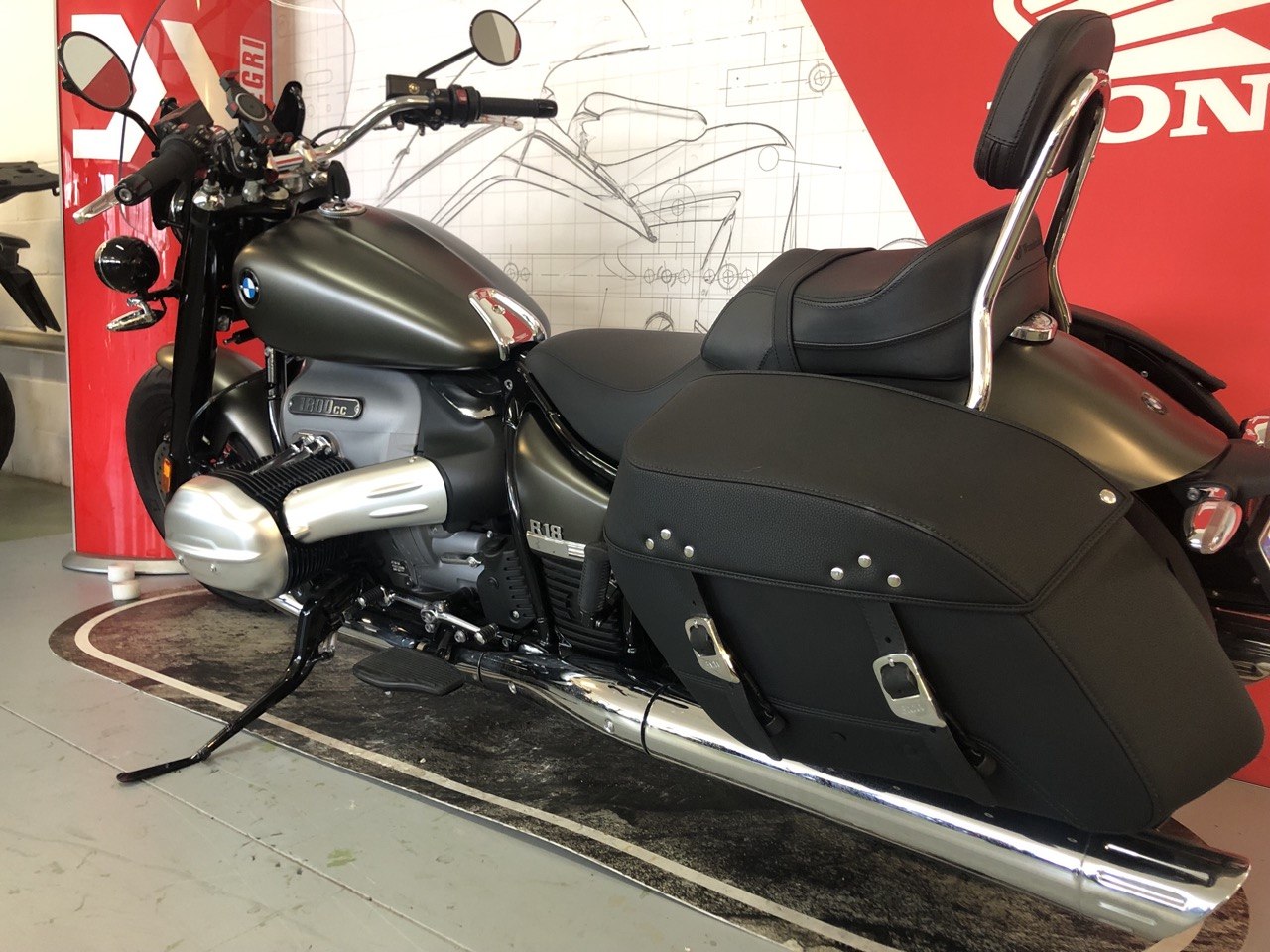BMW R18 CLASSIC 2022 14800EUR(6)