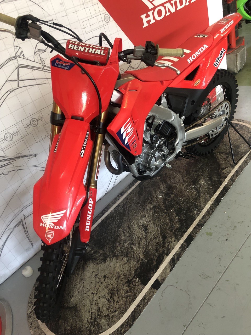 HONDA CRF250R 8000EUR (1)