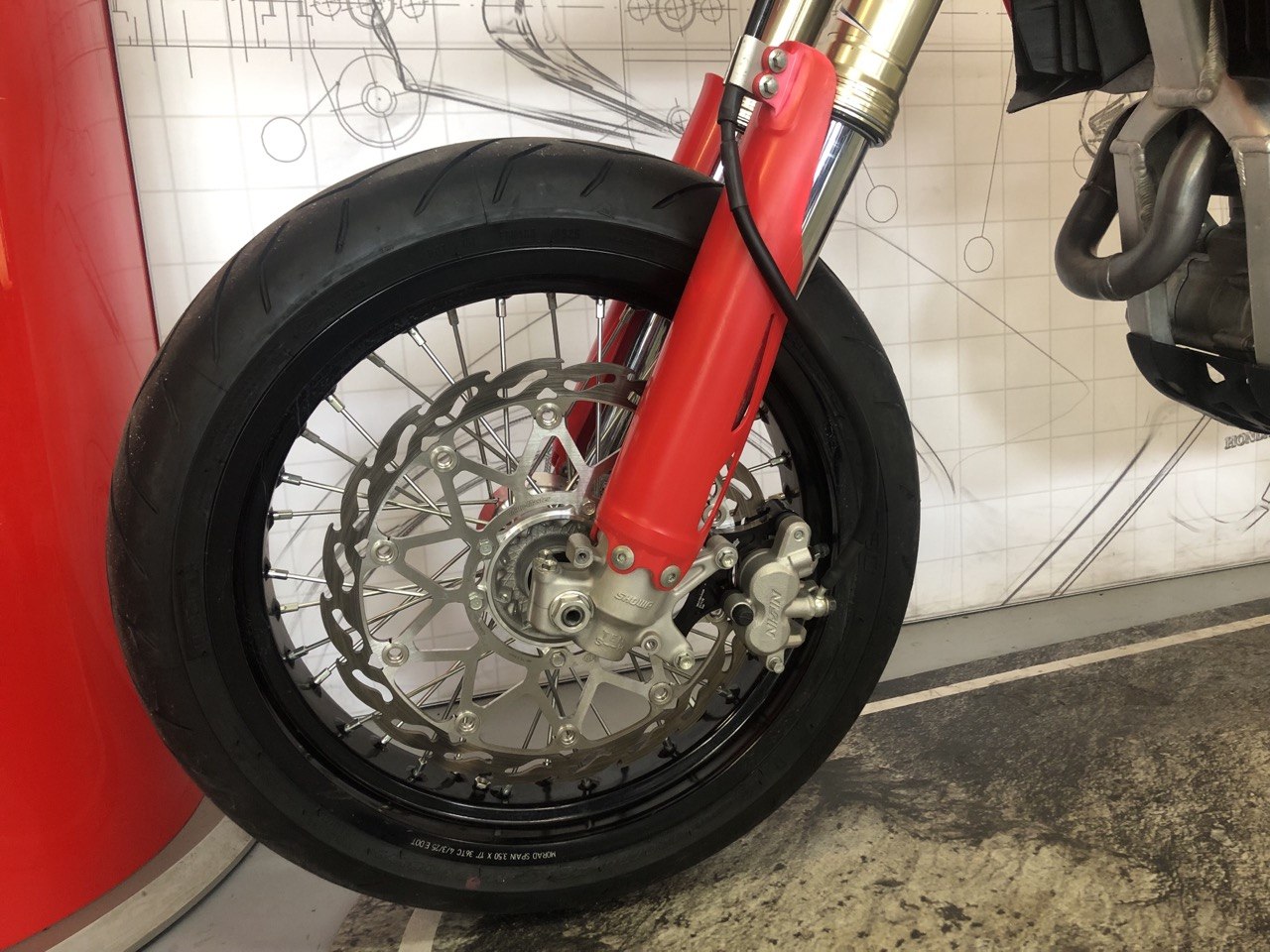 HONDA CRF450R 2023 7500EUR (3)