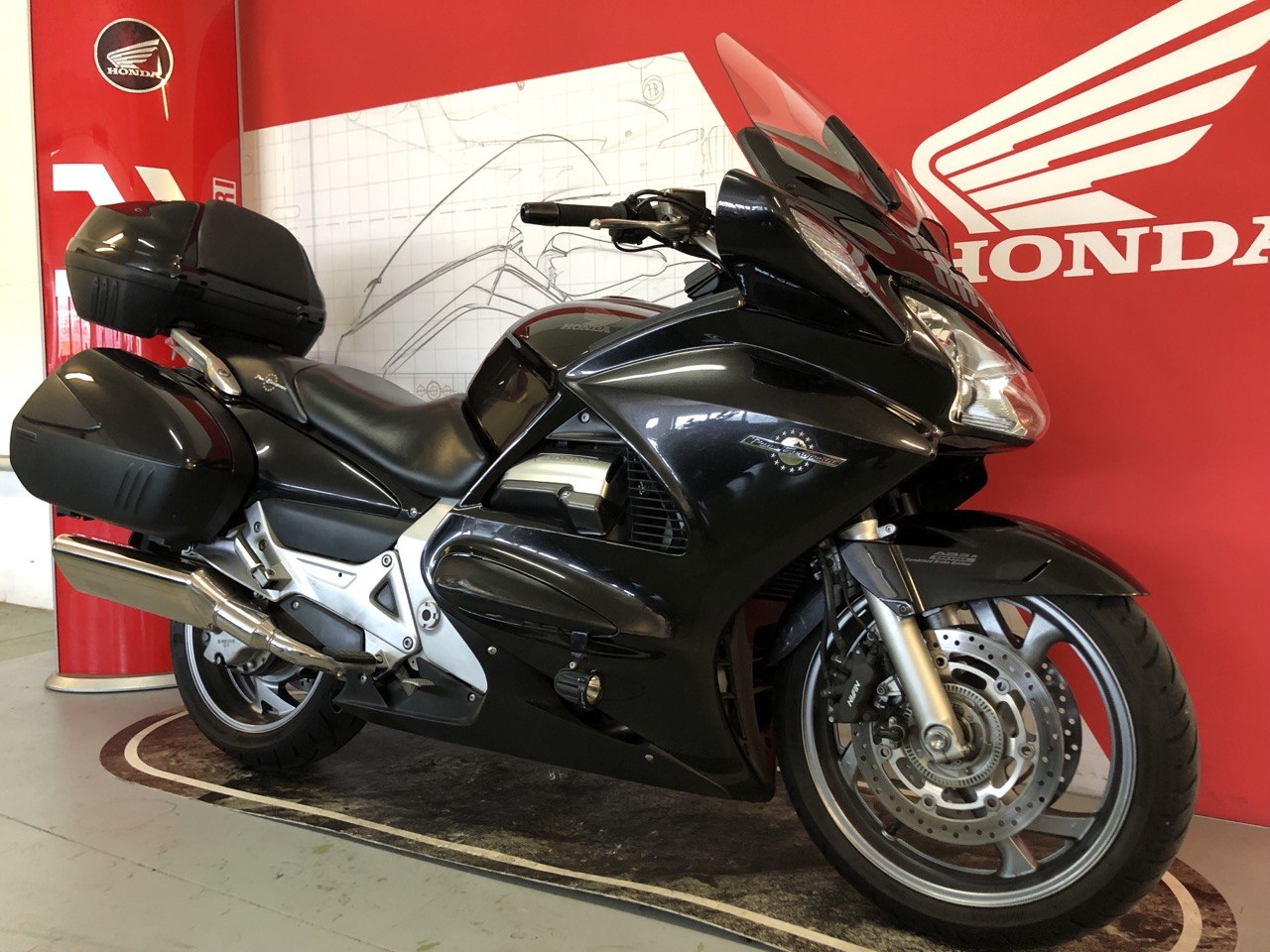 HONDA PAN EUROPEAN1300 2009 5000EUR (5)
