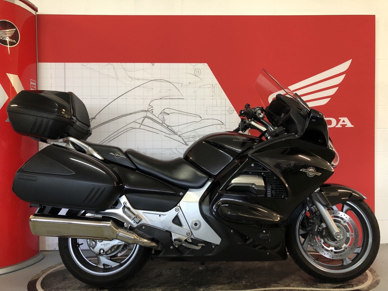 HONDA PAN EUROPEAN1300 2009 5000EUR (6)