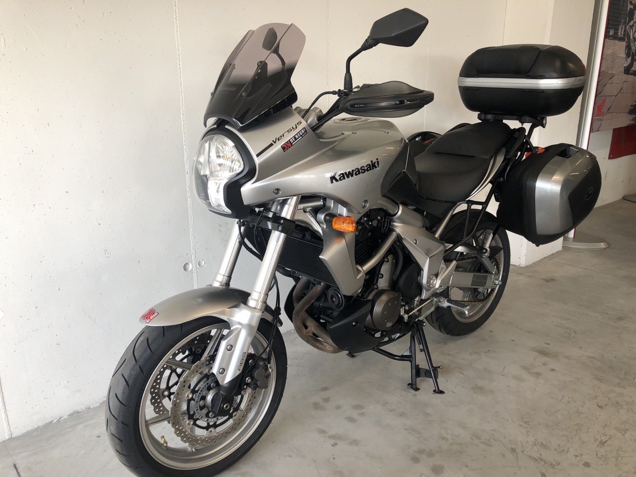 KAWASAKI VERSYS650 2007 2500EUR (1)
