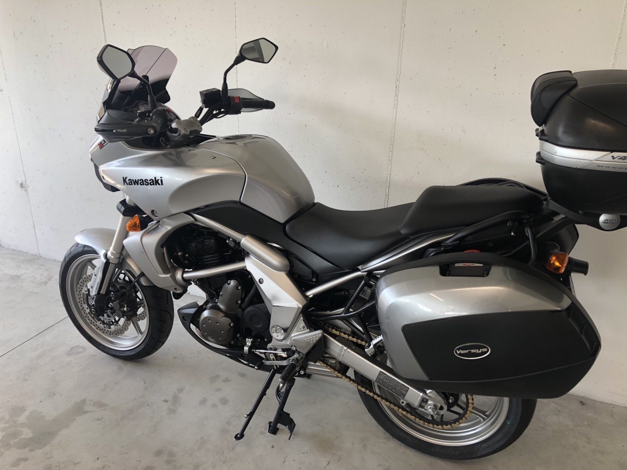 KAWASAKI VERSYS650 2007 2500EUR (6)