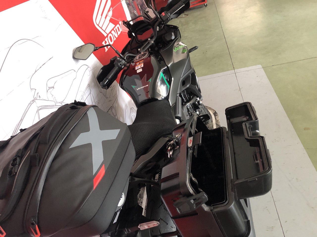 KAWASAKI VERSYS650 2025 6400EUR (2)