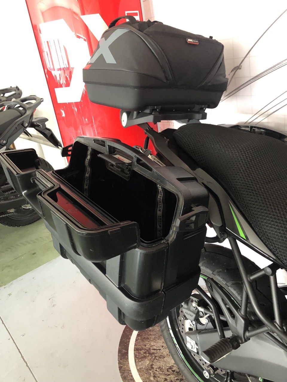 KAWASAKI VERSYS650 2025 6400EUR (3)