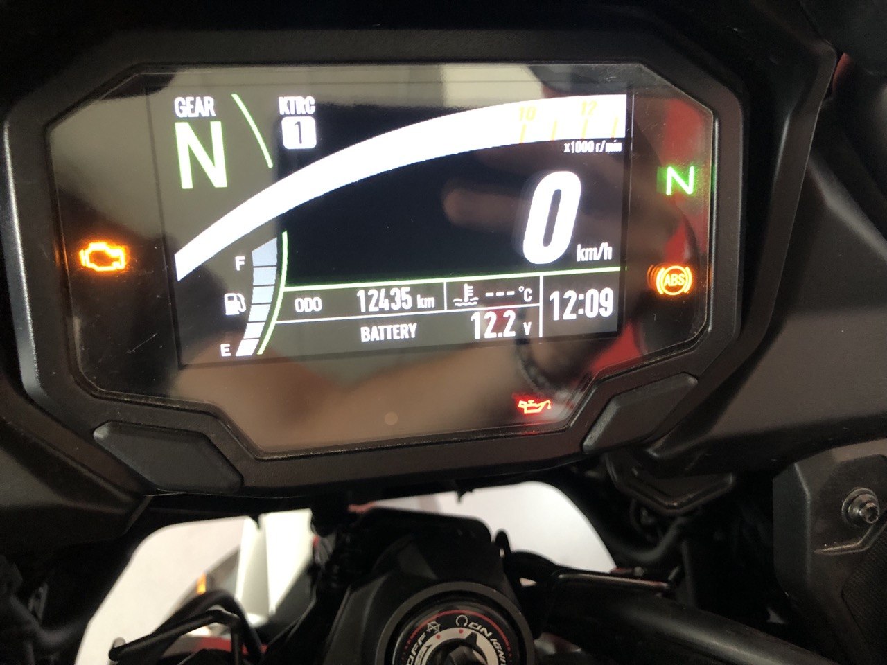 KAWASAKI VERSYS650 2025 6400EUR (4)