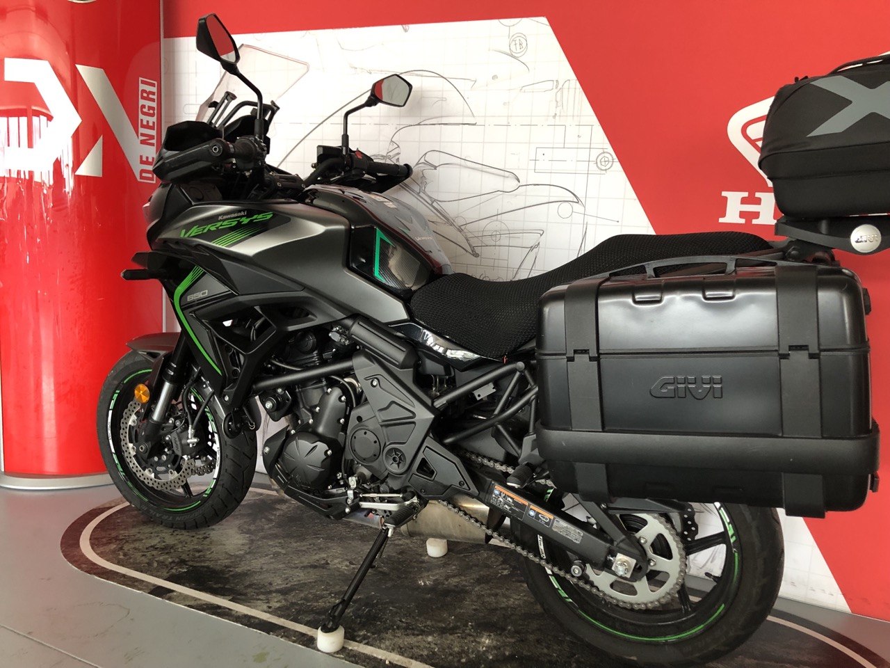 KAWASAKI VERSYS650 2025 6400EUR (8)