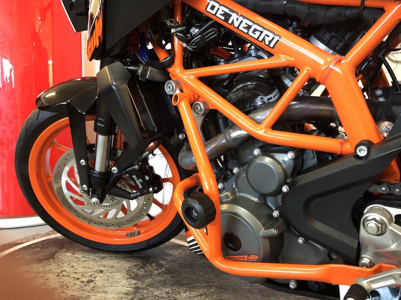 KTM DUKE390 (2)