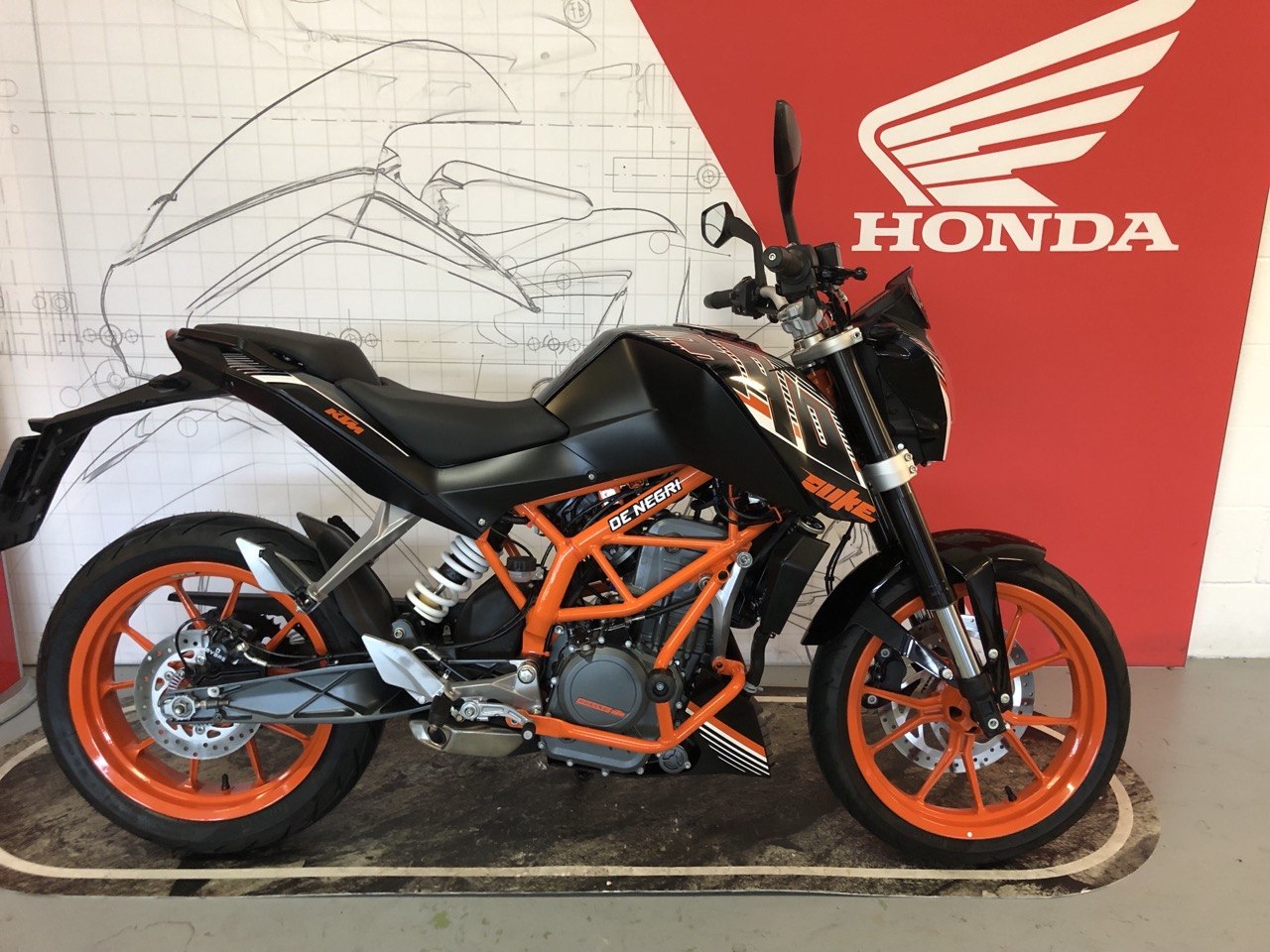 KTM DUKE390 (6)