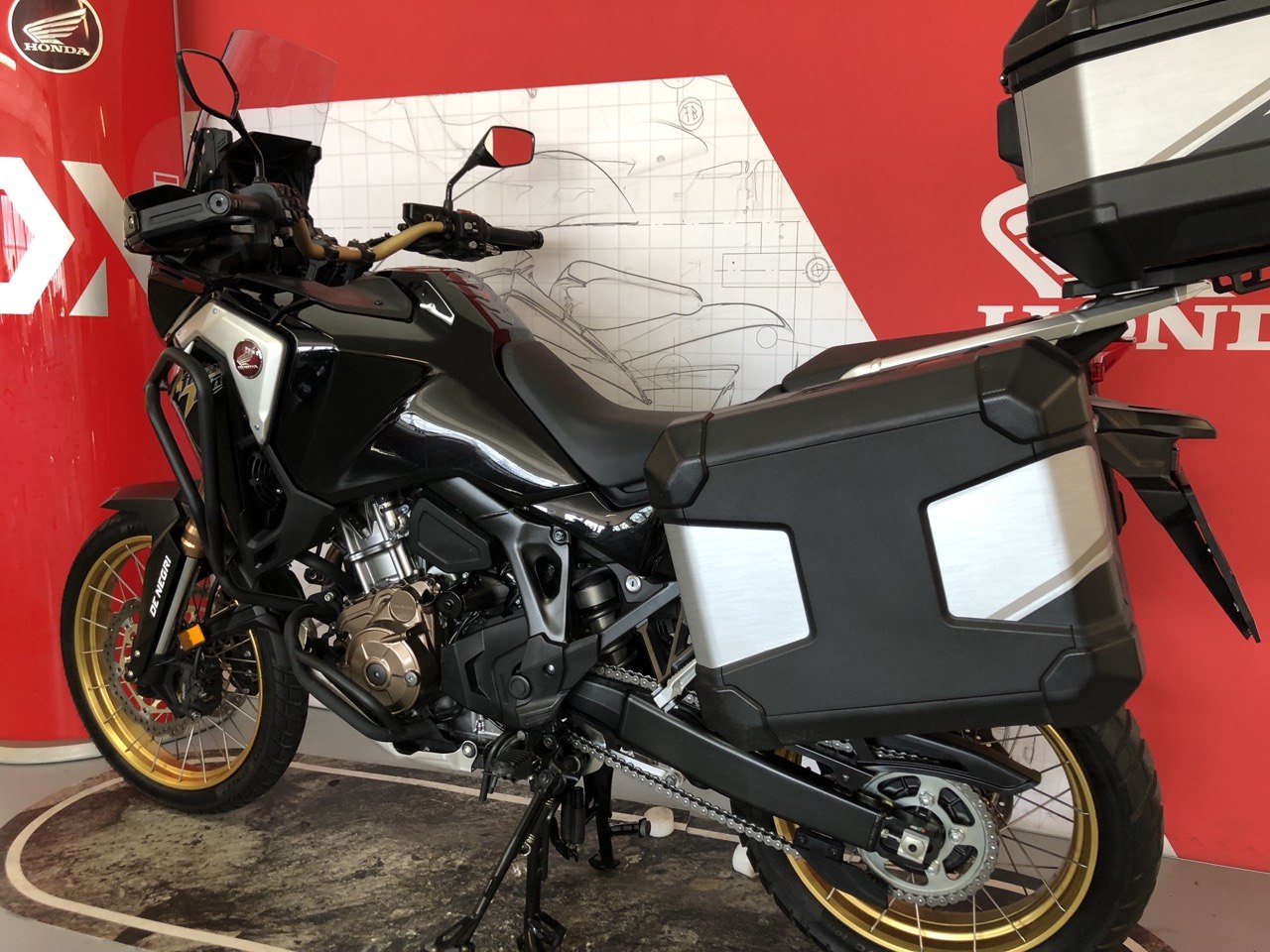 HONDA CRF1100 2021 11900EUR (4)