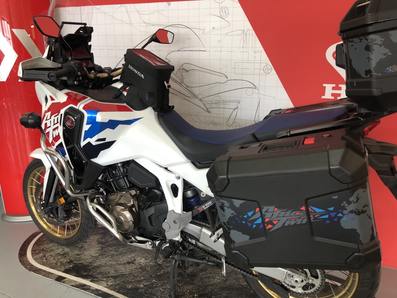 HONDA CRF1100D4 2025 16200EUR (11)