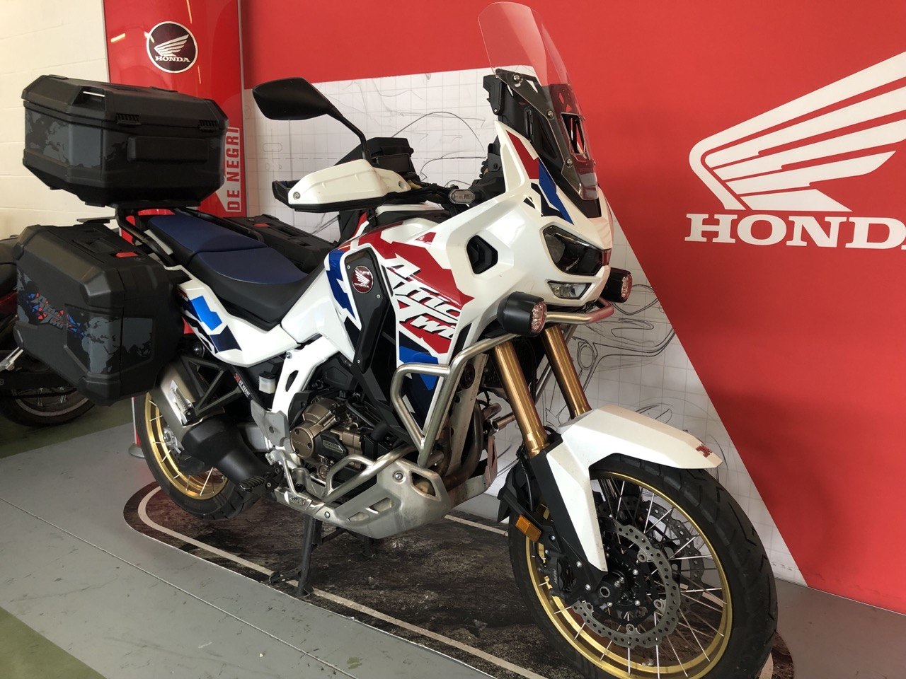 HONDA CRF1100D4 2025 16200EUR (7)