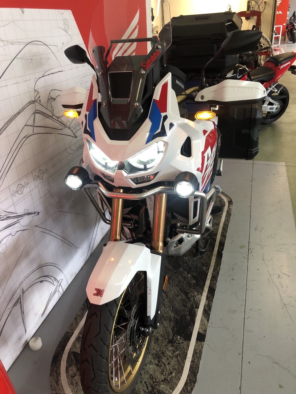 HONDA CRF1100D4 2025 16200EUR (9)