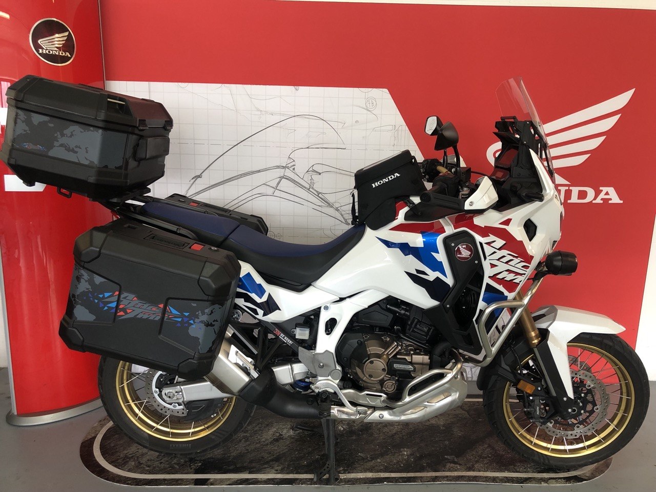 HONDA CRF1100D4 2025 16500E (10)