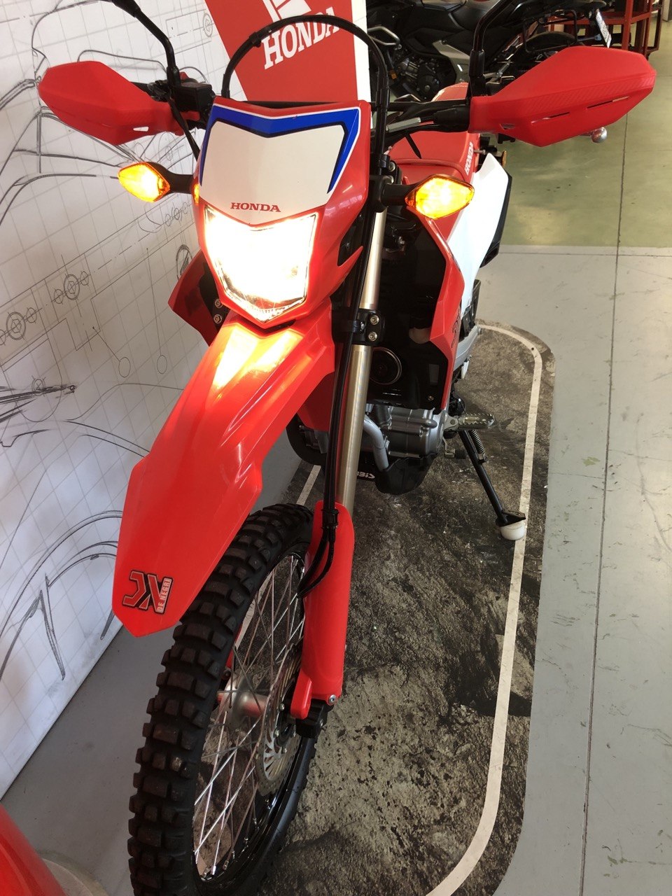 HONDA CRF300L 2024 3900EUR (1)