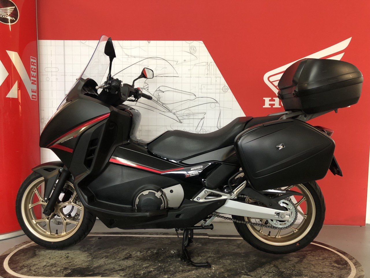 HONDA INTEGRA 2015 4800EUR (3)