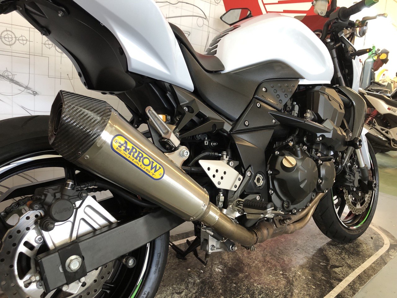 KAWASAKI Z750 2012 3700EUR (7)