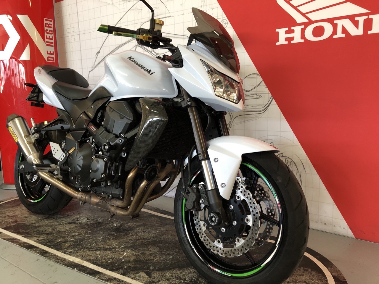 KAWASAKI Z750 2012 3700EUR (8)